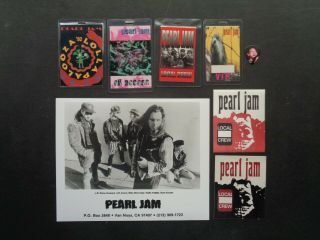 Pearl Jam,  B/w Promo Photo,  6 Rare Backstage Passes,  Guitar Pick