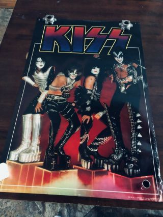 Kiss 1977 Love Gun Group Pose On Cubes Aucoin 41 Vintage/rare