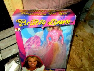 RARE BRITNEY SPEARS DOLL PERFORMING FOR YOU GRAMMY PINK DRESS PLAY ALONG OOPS DD 3