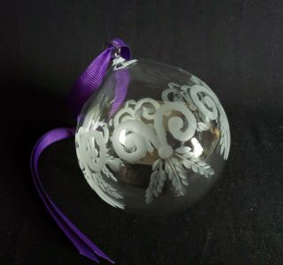 Rare William Yeoward Etched Crystal Christmas Ornament Signed