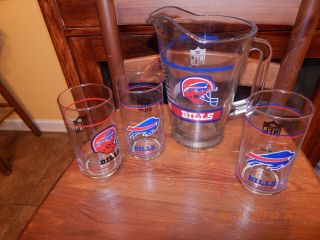 " Vintage " Buffalo Bills Beer Pitcher/orange Juice Pitcher & 3 Glasses " W@w Rare "