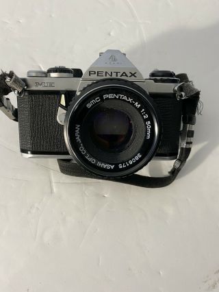 Pentax Me 35mm Slr Camera Kit W/ 50mm Smc Lens - And Rare