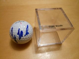 Tiger Woods Auto Signed Golf Ball W/ Cube Bas Beckett Authentication Rare
