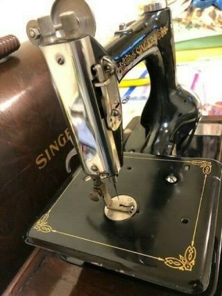 Singer 24 - 1923 Chainstitch sewing machine (RARE) not a featherweight 2