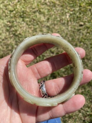 RARE ANTIQUE CHINESE CARVED DRAGON MUTTON FAT/CELADON JADE BANGLE - NR 3