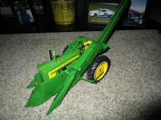 John Deere Farm Toy Precision 720 Custom Tru Scale Eska Carter Corn Picker Rare