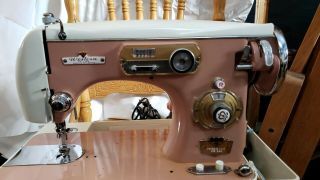 Rare Color De Luxe Zig - Zag Vintage Sewing Machine