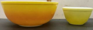 Rare Pyrex Two Tone Pineapple Party Chip And Dip Bowls Some Wear