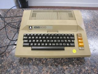 Rare Vintage Atari 800 Computer - - Powers On But No Video Out