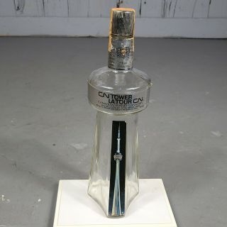 Vintage Rare 1971 Cn Tower Canadian Whiskey Bottle With Tax Stamp