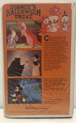 Authentic 1982 Walt Disney - Disney ' s Halloween Treat Clamshell VHS Rare 3