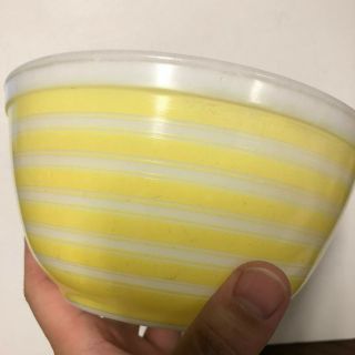 RARE Vintage Pyrex Yellow Stripe 402 1 1/2 Qt Mixing Nesting Bowl 2