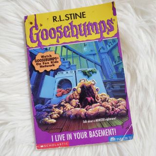 Vintage 1997 Goosebumps 61 I Live In Your Basement - Rl Stine Rare First Print