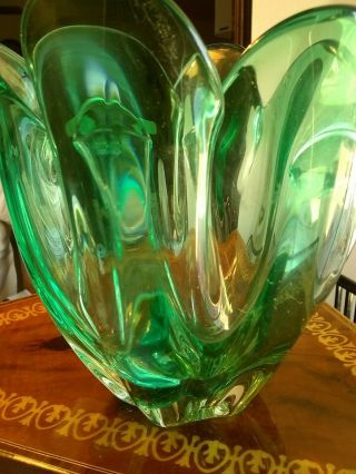 Vintage Hineri Art Glass Japanese Vase.  Collectable,  rare and unique. 2