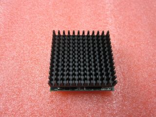 Rare Collectible Am5x86 - P75 Amd Am486dx5 - 133w16bhc Chip On Board W/ Heatsink