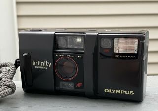 Olympus Infinity Af - 1 35mm F2.  8 Zuiko Lens Autofocus 35mm Film Qd Camera Rare
