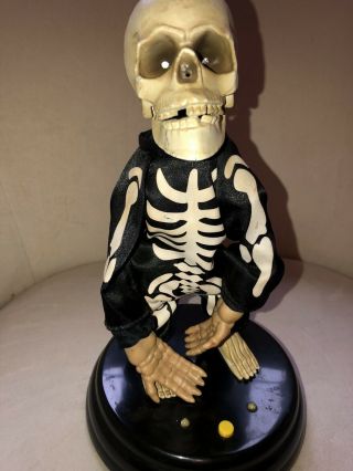 Gemmy Rare Halloween Grave Raver Ghoul Skeleton Livin’ La Vida Loca Dancer 2
