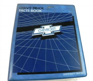 1986 Chevrolet Light Duty Truck Fact Book Dealer Album Binder Rare