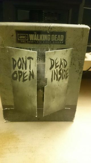Walking Dead: The Complete First Season (blu - Ray Disc,  2011) Rare Box Set