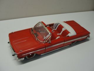 Rare Loc Riderz 1961 Chevy Impala Ss Convertible 1:18 Scale Die - Cast Car Red