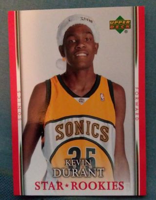 Kevin Durant 2007 - 08 Upper Deck Star Rookies,  Rookie Card Rare Santa Hat