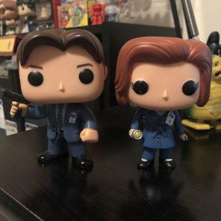 Funko Pop Tv The X - Files Rare Vaulted Fox Mulder And Dana Scully Figures (loose)
