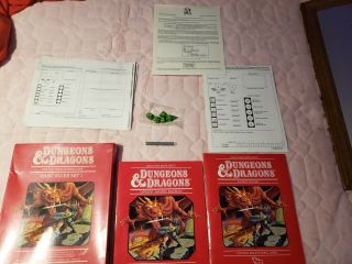 1983 Tsr Dungeons & Dragons Set 1 Basic Rules (rare With Dice & Crayon