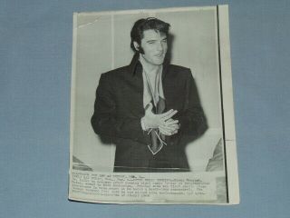 Aug 8,  1969 Elvis " International Hotel " Las Vegas Ap Press Photo (very Rare) 8x10