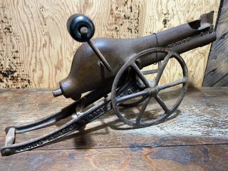Rare Young America Pre 1907 Cast Iron Toy Black Powder Cannon Rapid Fire Gun