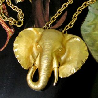 Vtg Runway Rare 70s Large Satin Gilt Elephant Napier Pendant Necklace 18 " Chain