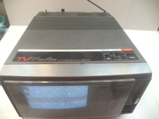 Rare Vintage Portable Color Tv Television Am/fm Radio1989 Emerson Pc6 5.  5