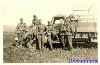 RARE Group German Elite Waffen Soldiers in Field by Lkw Truck; Russia 1943 2