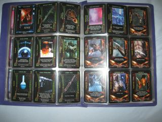 Aliens vs Predator Trading card set - 1997 Rare collectible trading card game 3