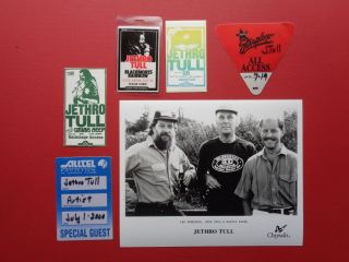 Jethro Tull,  1 Promo Photo,  5 Backstage Passes,  Rare Set