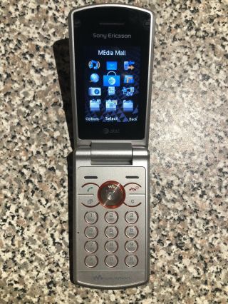 Sony Ericsson Walkman W518a Locked Rare