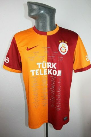 Rare Print Squad Signed Galatasaray 2013 - 2014 Home Shirt Nike Football F878