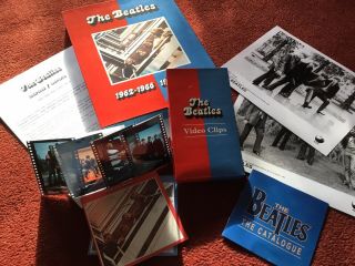 The Beatles Red & Blue Album Press Kit 1993 / Rare Incl.  Film Stills/prints