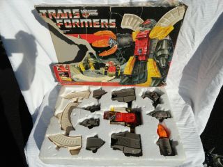 Rare 1985 Hasbro G1 Transformers Omega Supreme Autobot Defense Base