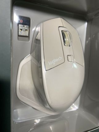 Logitech Mx Master Wireless Mouse High - Precision Sensor Stone Rare White