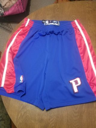 Authentic Detroit Pistons Shorts Nba Sz 44 Team Issued Game Worn
