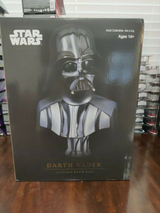 Star Wars Diamond Select Legends Darth Vader 1/2 Scale Resin Bust 393/1000