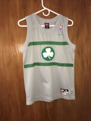 Vintage Nike Paul Pierce 34 Boston Celtics Jersey Size Medium,  2 Length