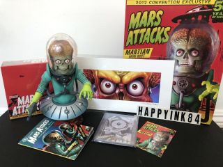 Gentle Giants Mars Attacks Mini Bust Bundle Exclusive Jason Edmiston Print Topps