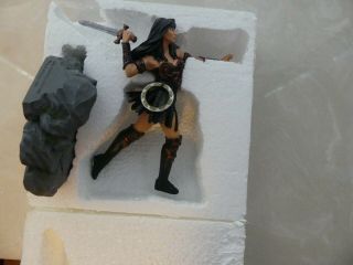 Xena Limited Edition Cold Cast Porcelain Statue With Sword 1140/5000,  Nib