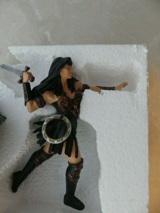 Xena Limited Edition Cold Cast Porcelain Statue with Sword 1140/5000,  NIB 2