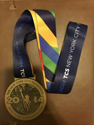 2014 Tcs York City Marathon Finisher Medal With Ribbon Road Runners Nyc 14