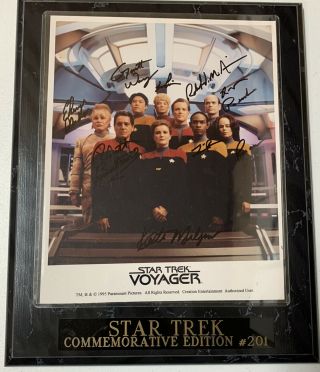 Star Trek Voyager Plaque Signed Autographs By 9 Cast 1995 Mulgrew Russ Beltran,
