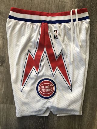 Men’s Vintage Authentic Reebok Detroit Pistons Nba Shorts Size Xl Home White