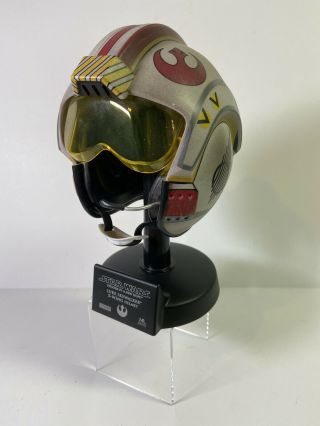 Master Replicas Star Wars 30th Luke Skywalker X - Wing Helmet.  45 Scaled