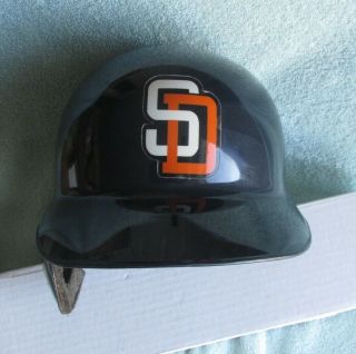 Official 1998 San Diego Padres Major League Baseball Batting Helmet Size 6 7/8